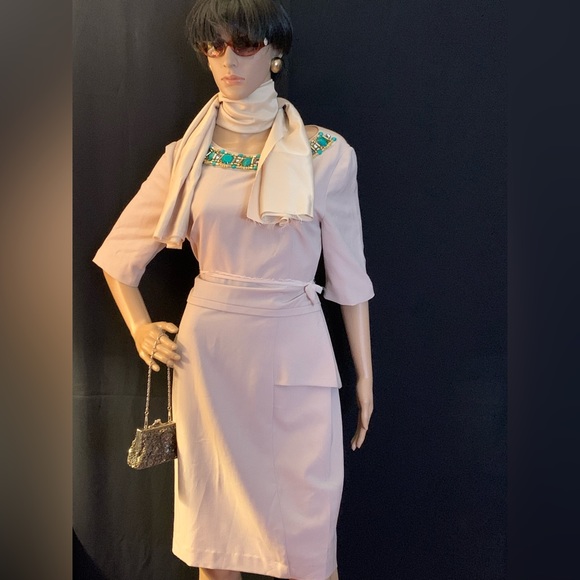 Classy beaded beige {Royal Collection} Eliza J dress - Picture 5 of 16